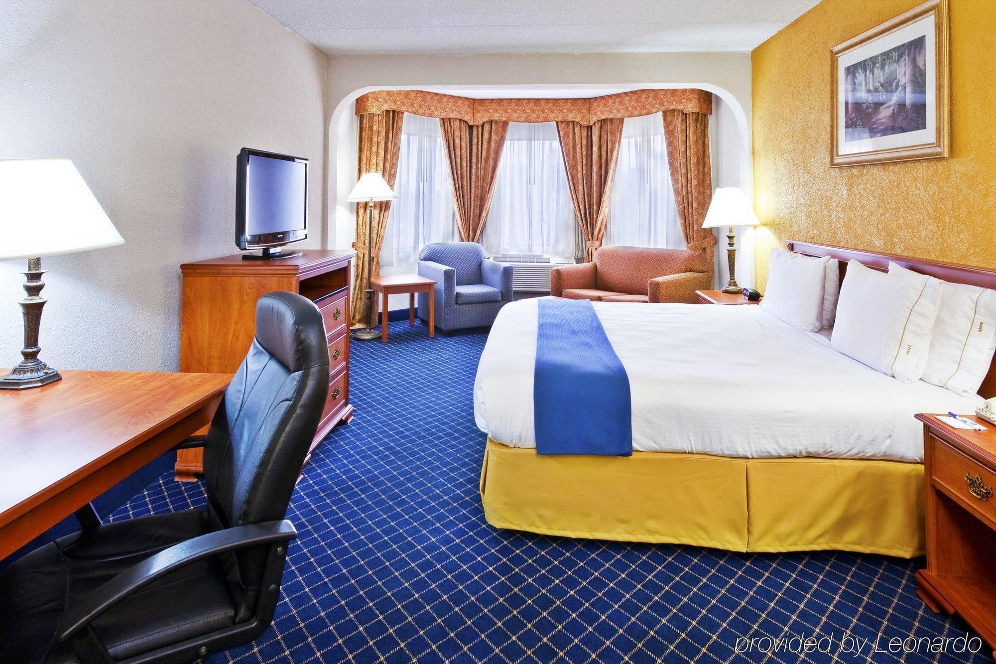 Holiday Inn Express & Suites Nashville-I-40 & I-24 Habitación foto